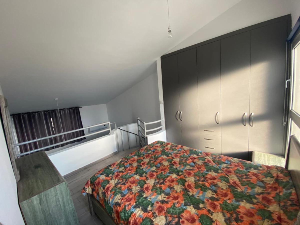 Cosy Apartment In The Heart Of Kato Paphos Exteriör bild