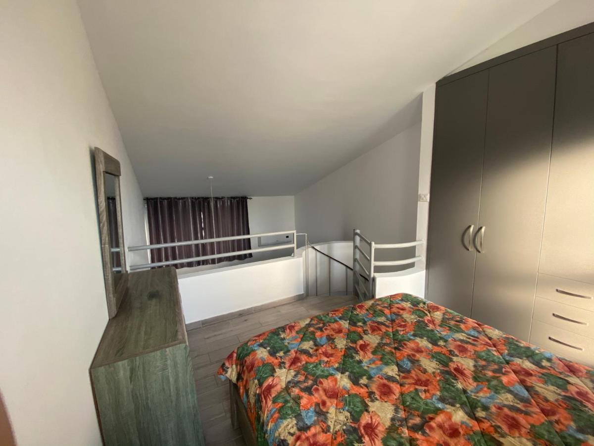 Cosy Apartment In The Heart Of Kato Paphos Exteriör bild