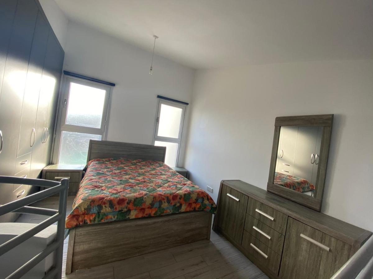 Cosy Apartment In The Heart Of Kato Paphos Exteriör bild