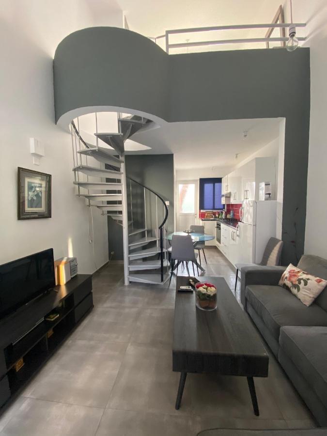 Cosy Apartment In The Heart Of Kato Paphos Exteriör bild