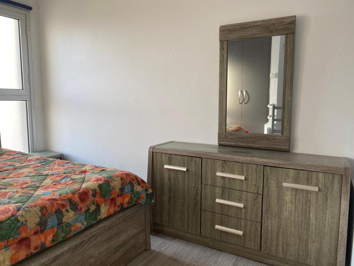 Cosy Apartment In The Heart Of Kato Paphos Exteriör bild